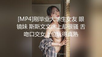 91&amp;推特淫乱人妻极品身材【紫藤】绿帽老公找单男各种玩弄3P妻子对白淫荡完整时长74P+ 1V