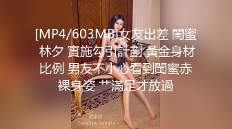 漂亮大奶伪娘 一直感觉外面有人听 和健身小哥哥在公共厕所里开性爱大战