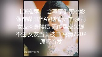 [MP4]韵味十足甜美骚女，女用倒模20CM长屌，骑乘自己动，翘起屁股插入，上下套弄水声哗哗，双头龙深插