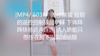 双女王裸足足交调教双狗，女王也喜欢玩鸡巴大一点的狗奴