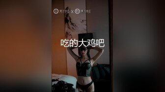 颜值不错的（会所女技师）来大姨妈了也不休息露脸给大叔口活啪啪看她逼还挺嫩的这行应该没干多久